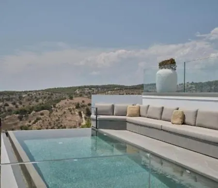 Villa Teria Collection *